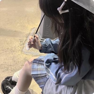 编织的女孩